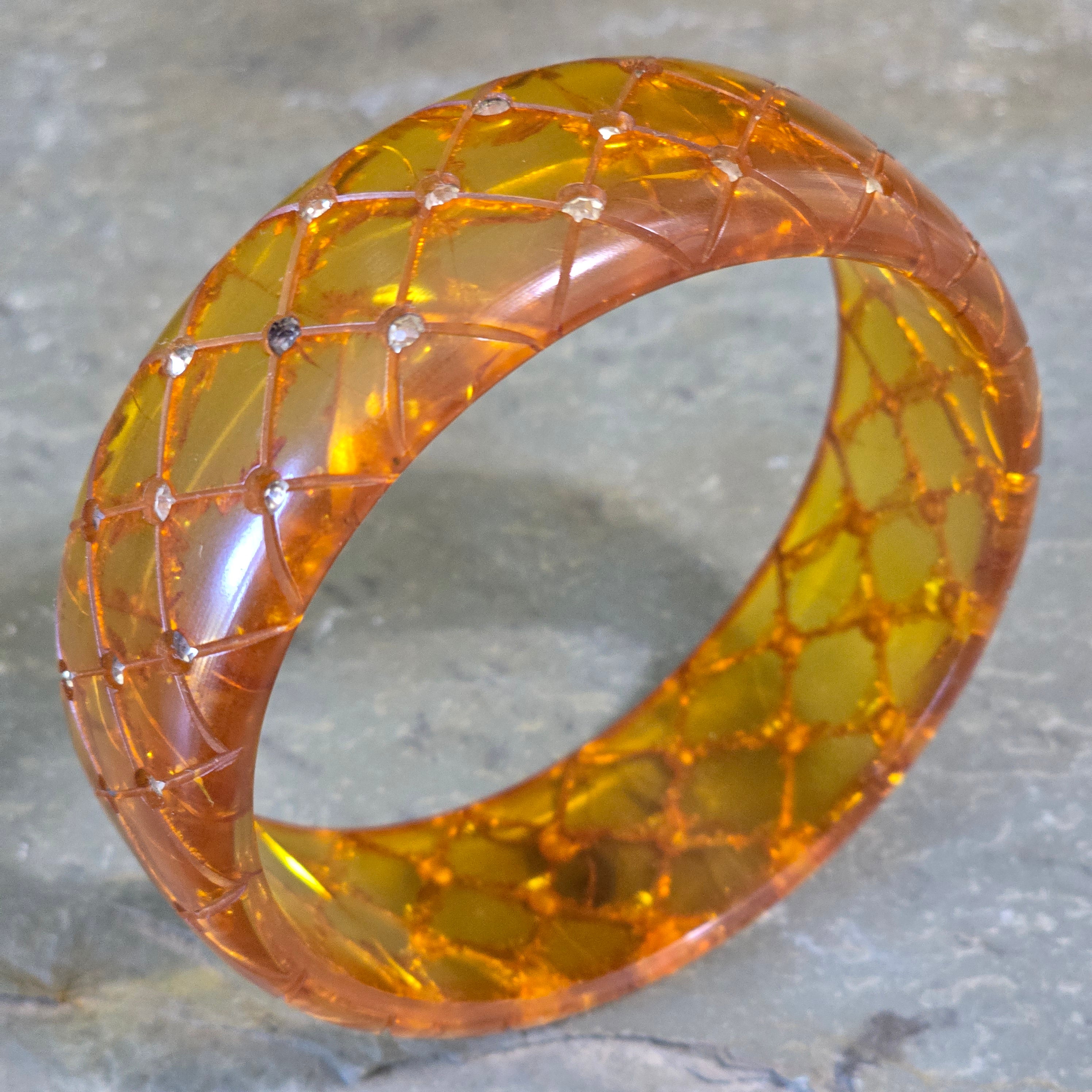 Antique Art Deco Carved Applejuice Bakelite Bangle Bracelet with Rhinestones