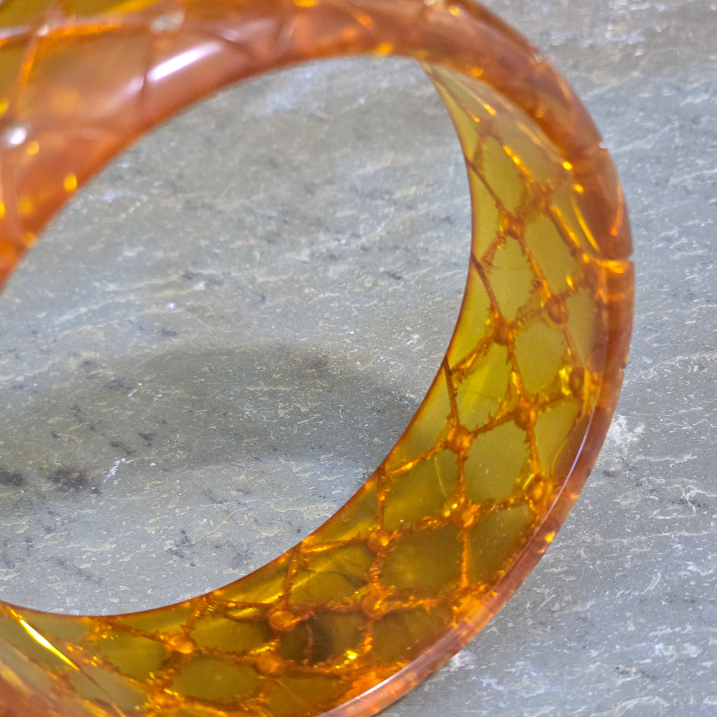 Antique Art Deco Carved Applejuice Bakelite Bangle Bracelet with Rhinestones