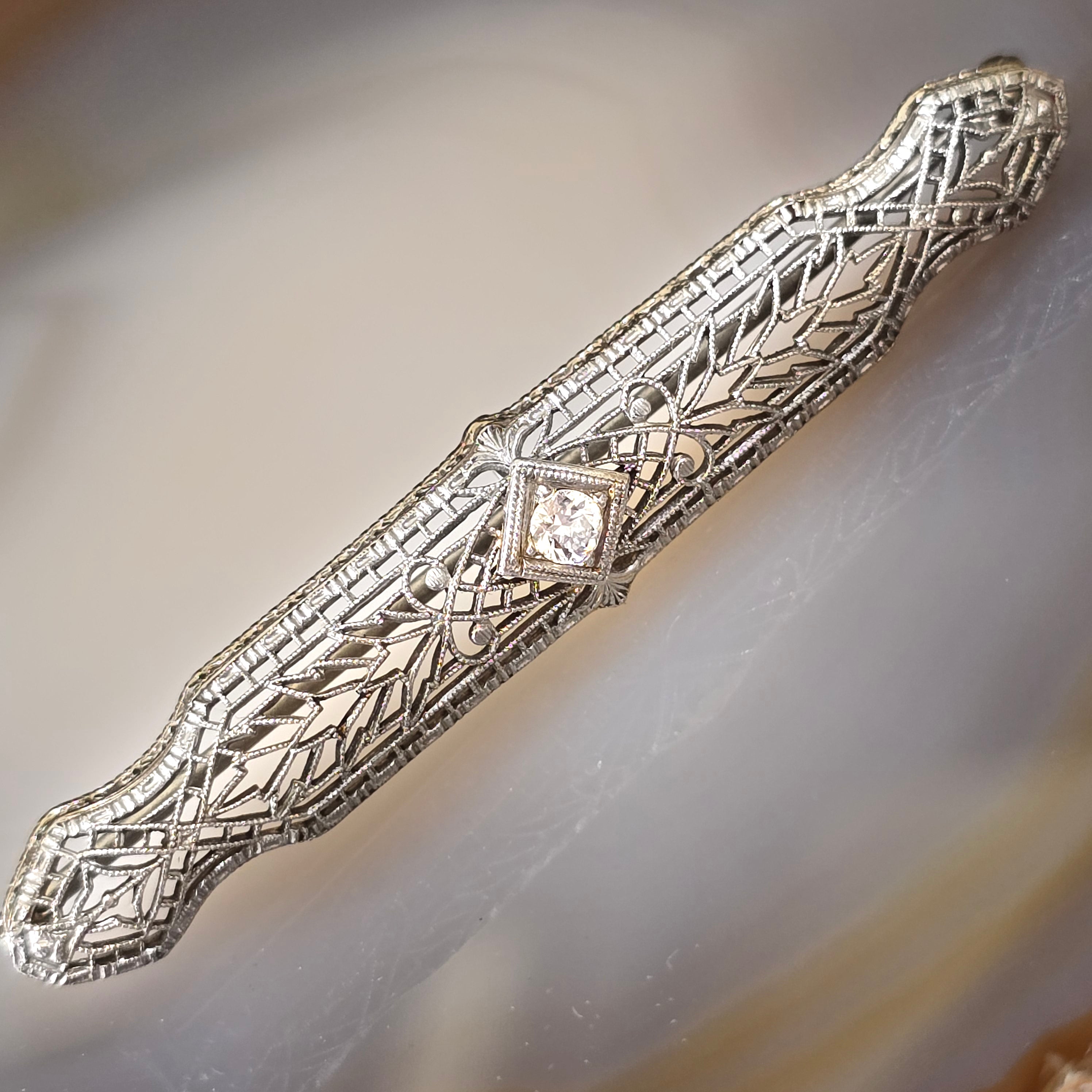 Antique 14k Gold Art Deco Filigree Bar Brooch with Diamond Estate Jewelry Pin