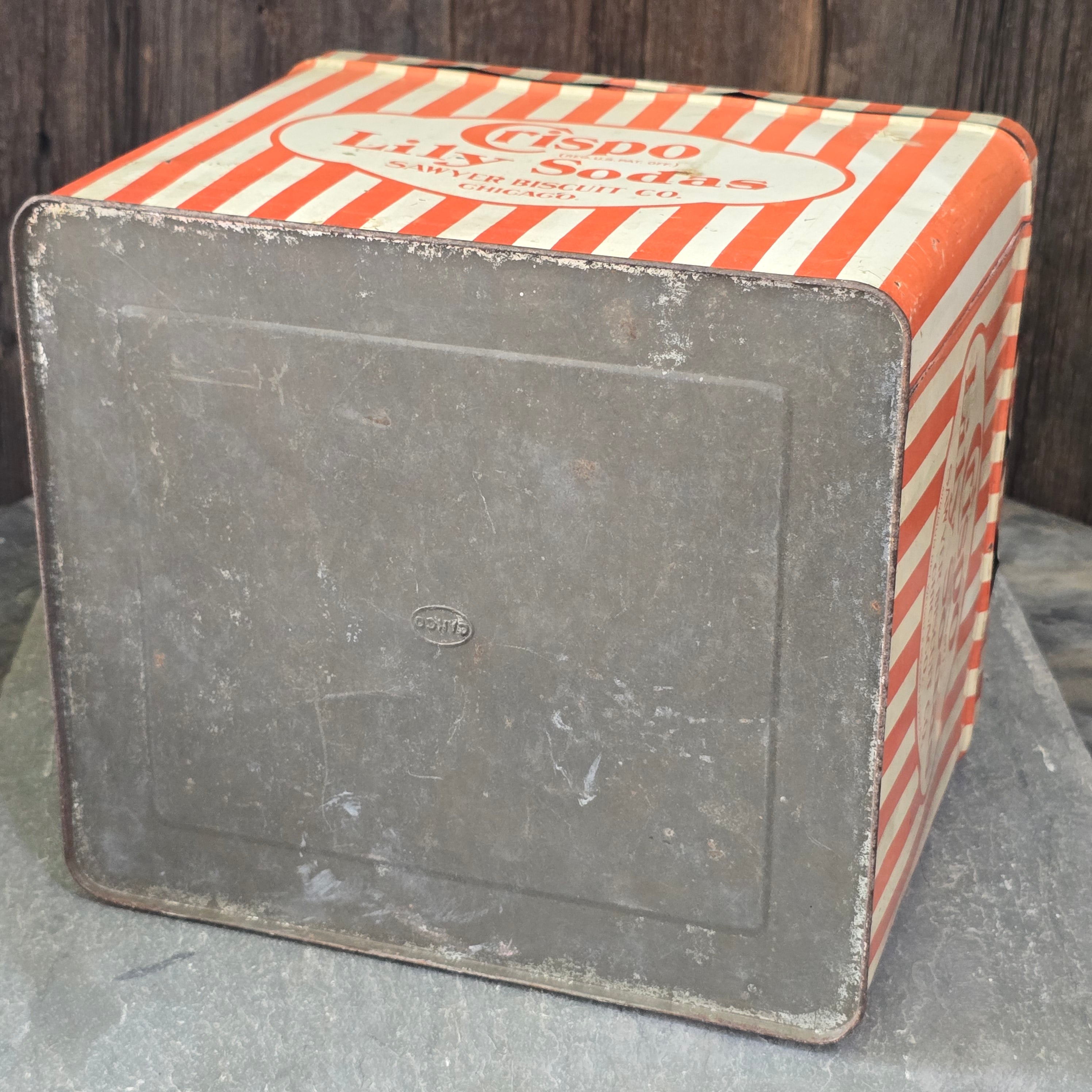 Crispo Lily Sodas Sawyer Biscuit Co. Chicago Antique Cracker Advertising Tin Can