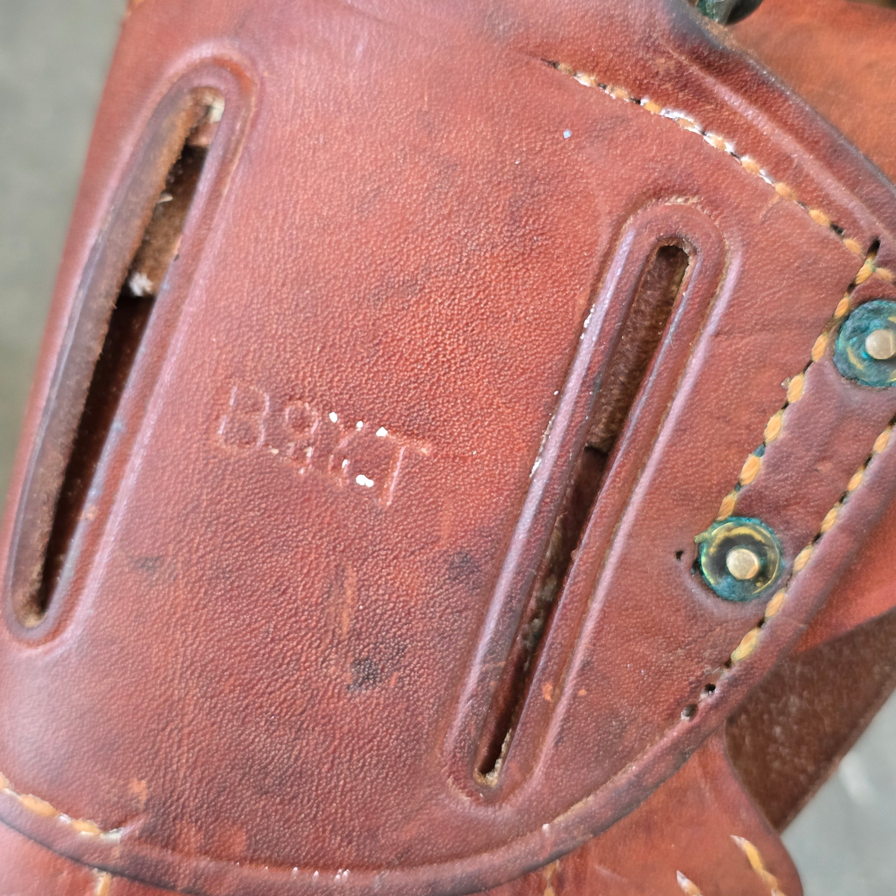 US Army Military Vintage WW2 Boyt .44 Caliber Colt Pistol Leather Gun Holster