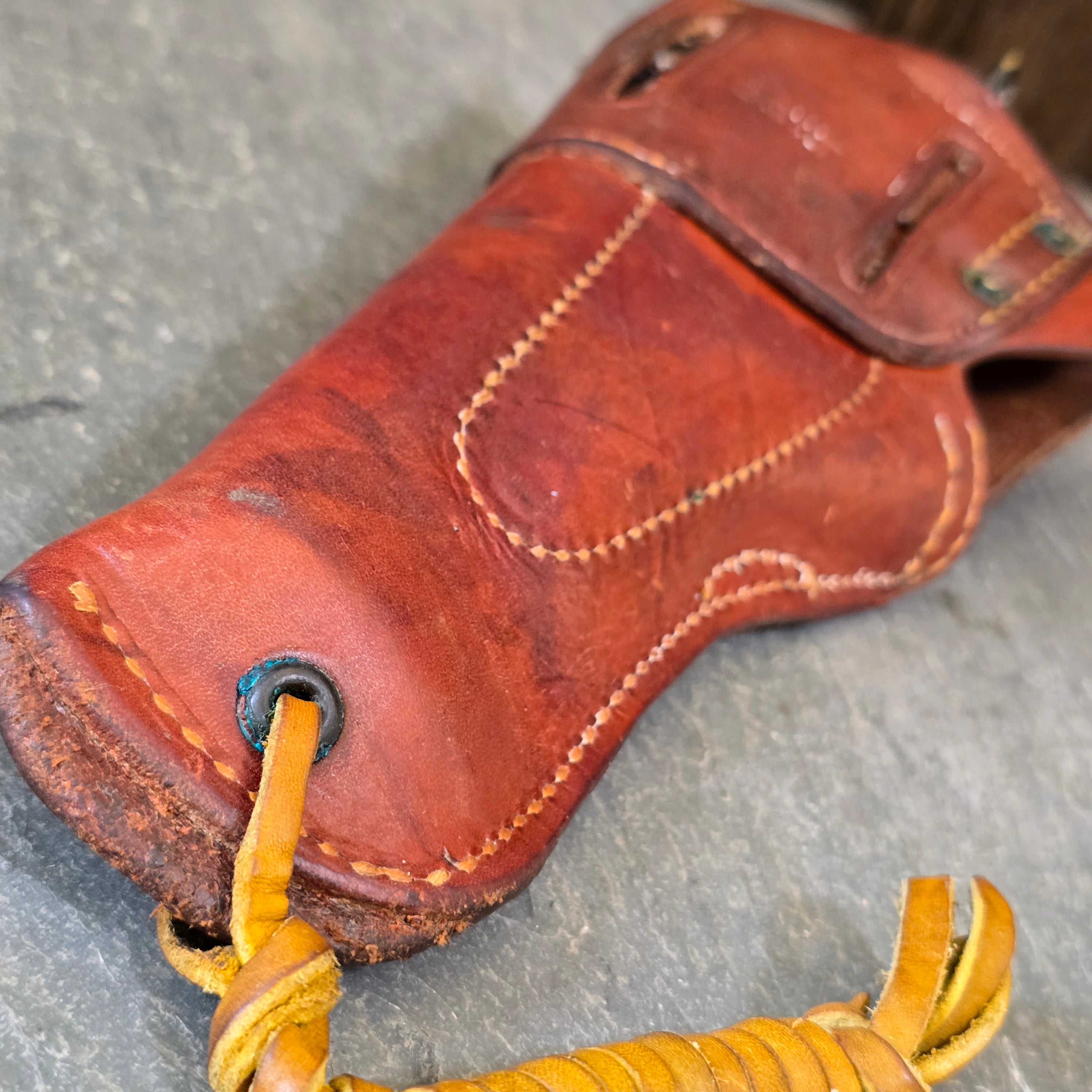 US Army Military Vintage WW2 Boyt .44 Caliber Colt Pistol Leather Gun Holster