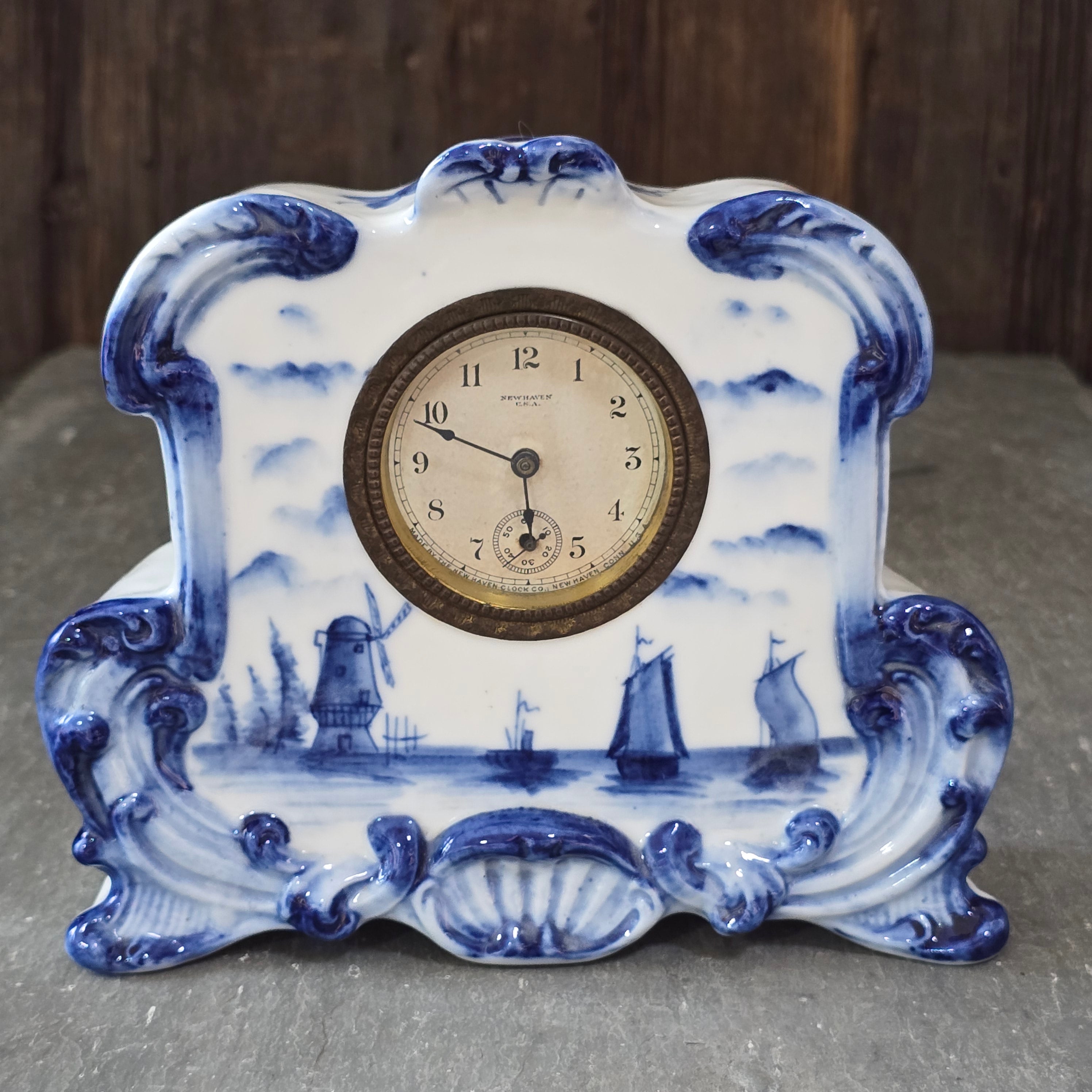 Working Antique Delft Dutch Themed Blue & White Delftware New Haven Mantel Clock