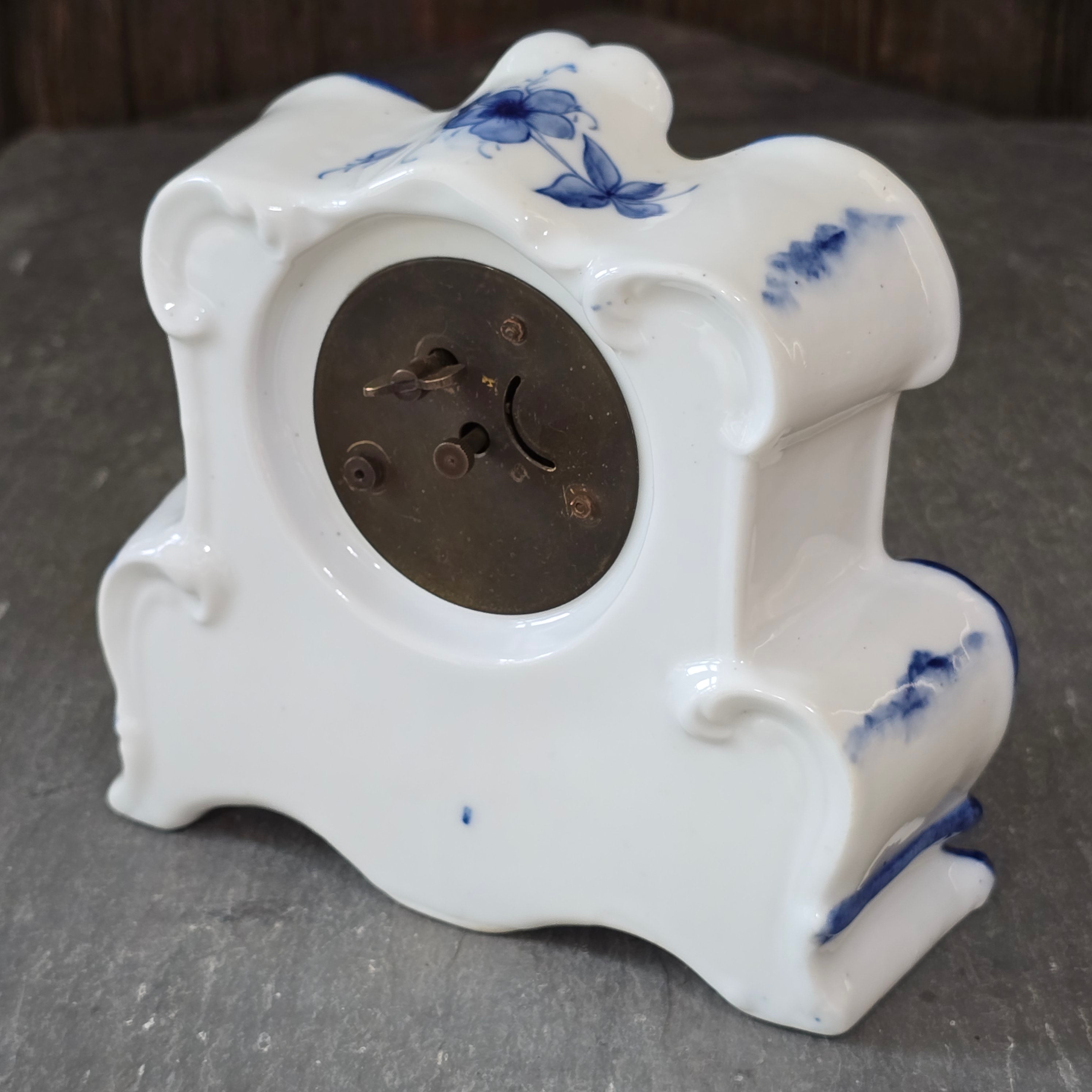 Working Antique Delft Dutch Themed Blue & White Delftware New Haven Mantel Clock
