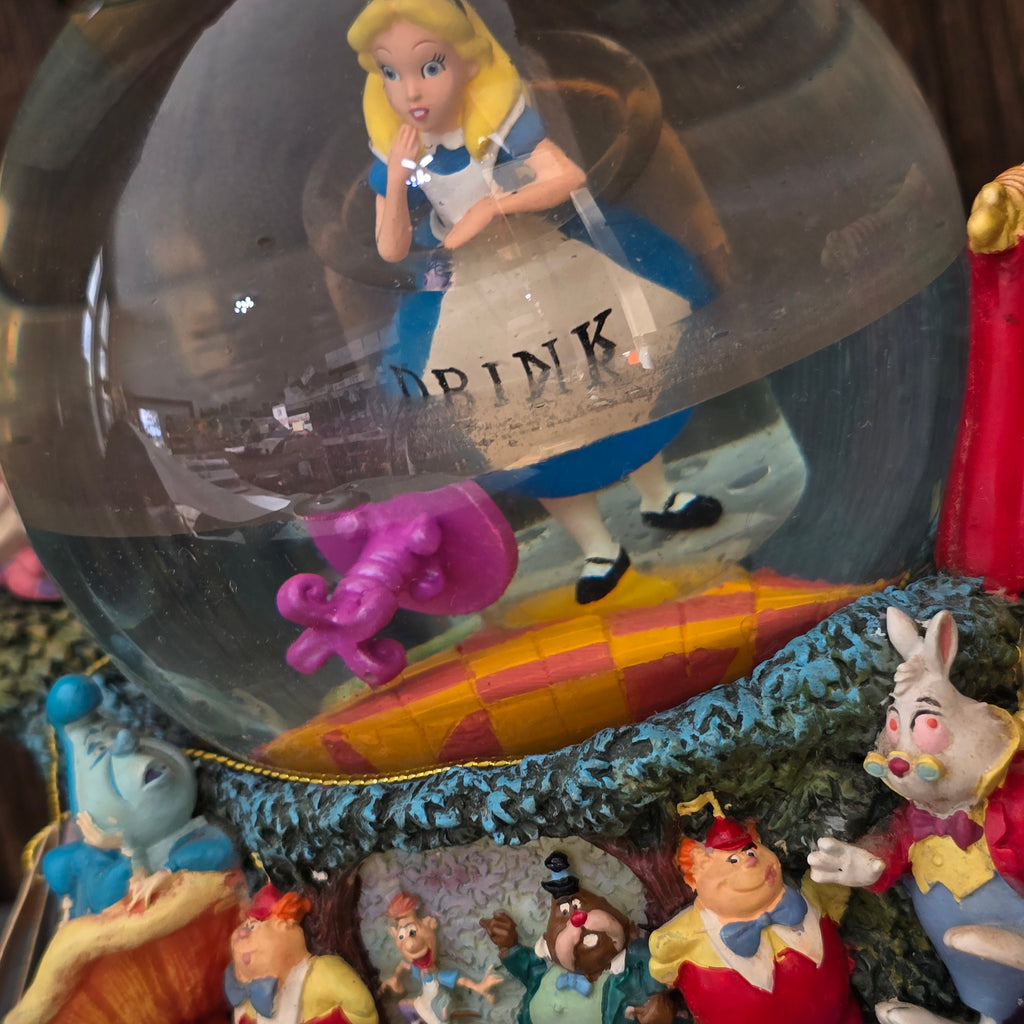 Scarce Vintage Walt Disney Alice in Wonderland Drink Me Snow Globe Music Box
