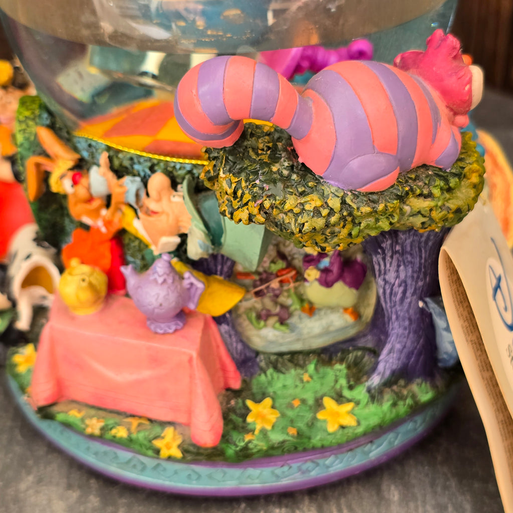 Scarce Vintage Walt Disney Alice in Wonderland Drink Me Snow Globe Music Box