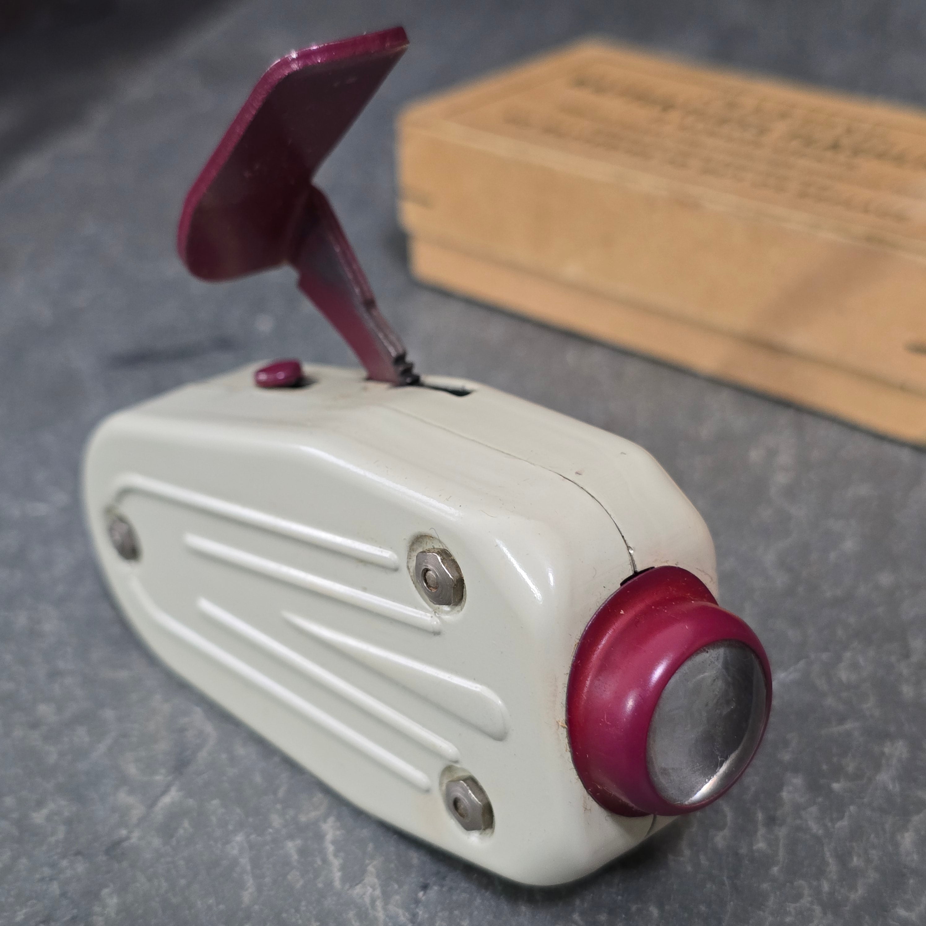 Martini Batteryless Flashlight Vintage Dynamo Squeeze Flash Light & Original Box