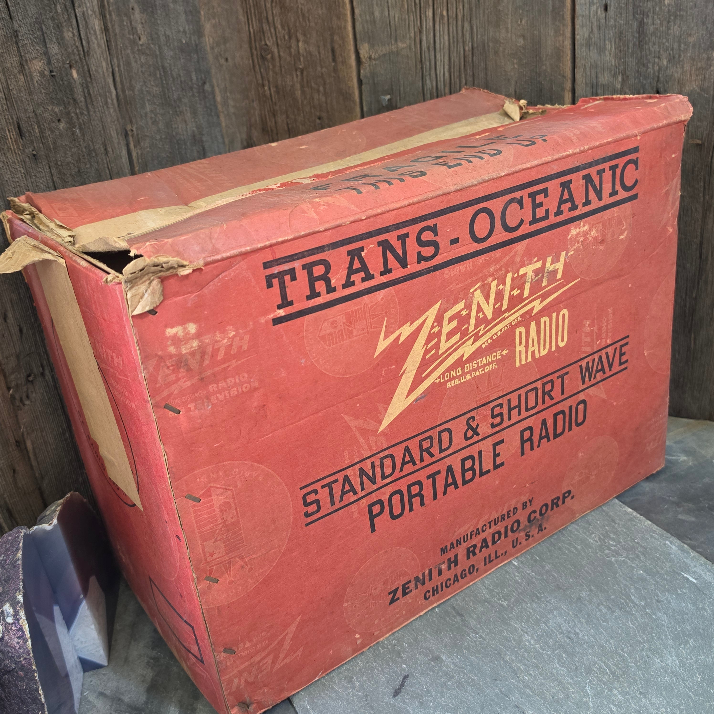 Zenith Model H500 Trans-Oceanic Multi-Band Portable Tube Radio & Original Box
