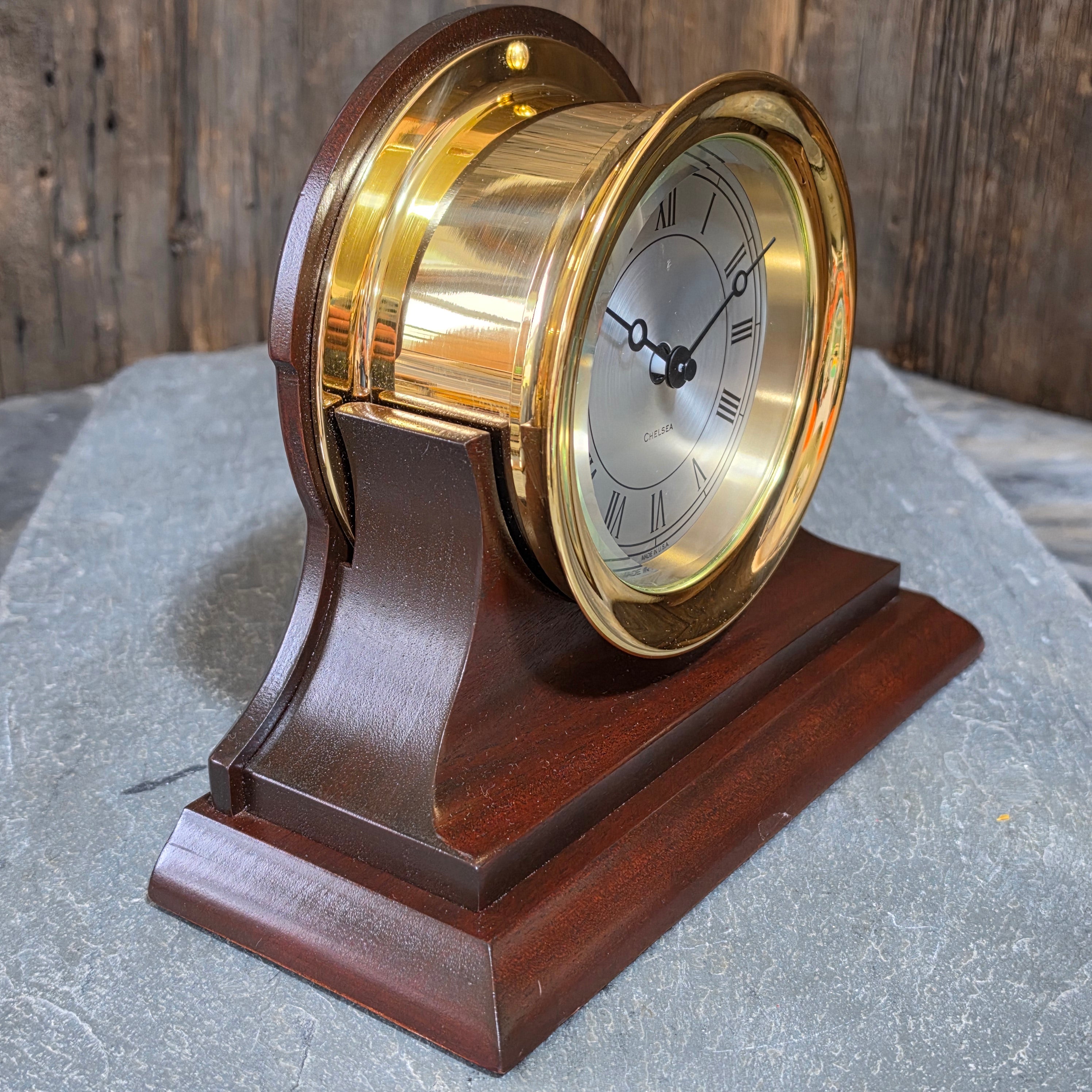 Chelsea Presidential Brass Clock Quartz Mahogany Desk Mantel Presentation Base
