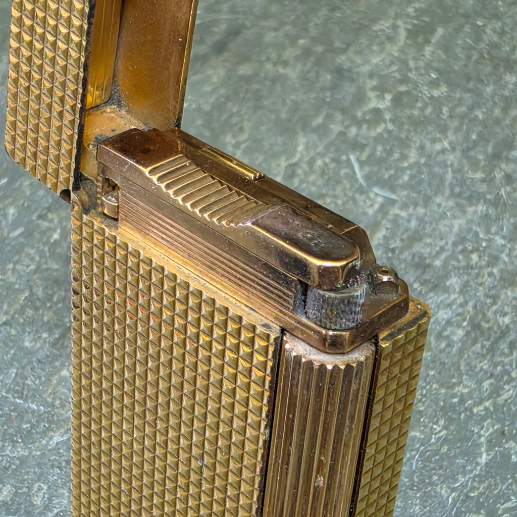 Vintage ST Dupont Ligne 1 Large Gold Diamond Head Gas Pocket Lighter France 20μ