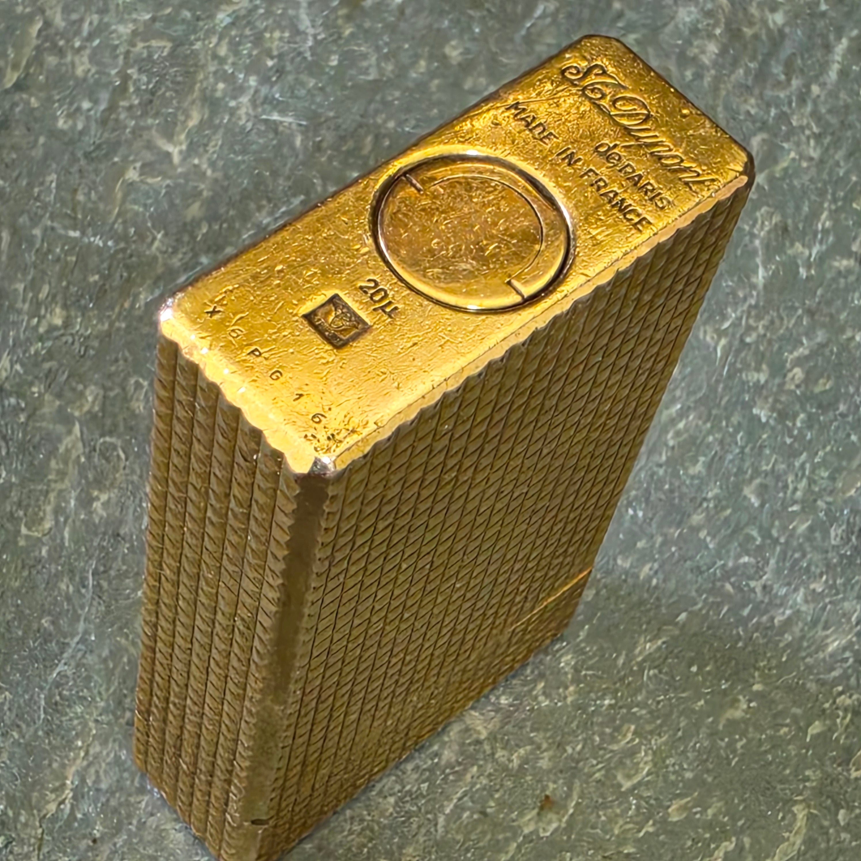 Vintage ST Dupont Ligne 1 Large Gold Diamond Head Gas Pocket Lighter France 20μ