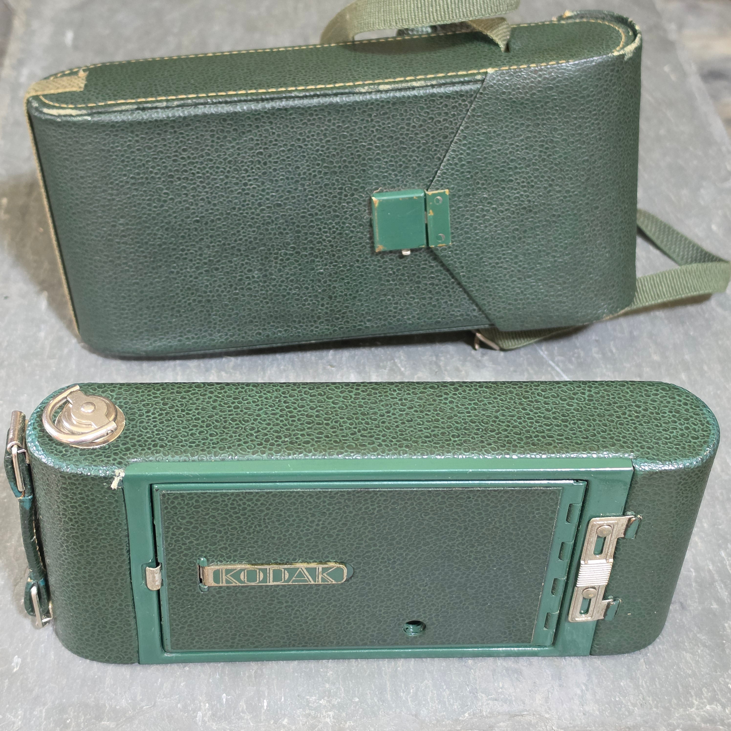 Vintage 1930 Green Kodak No 1A Pocket Junior Folding Bellows Camera with Case