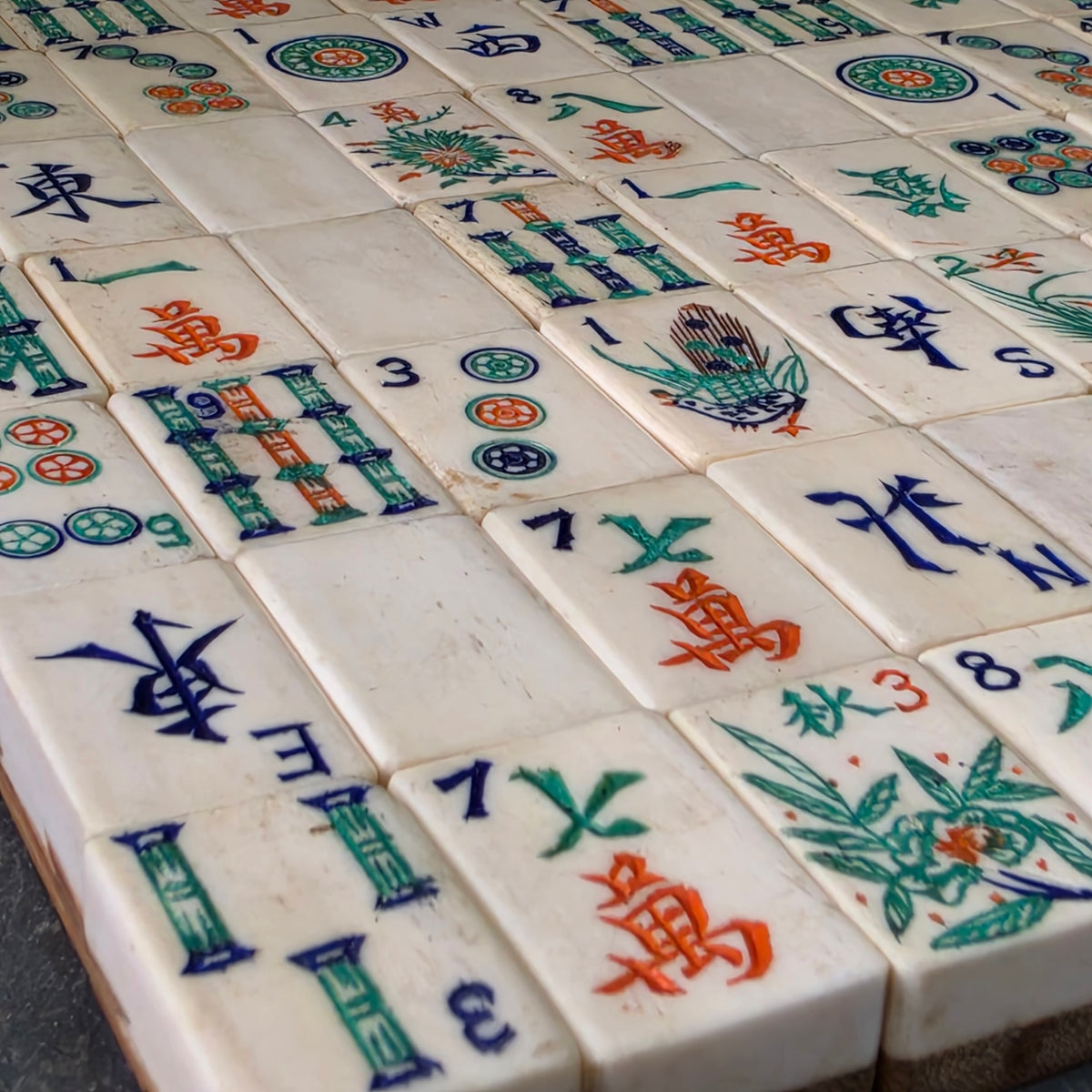 Antique 1920s Bone Bamboo Mahjong Tiles Set 147 Hand Carved Chinese Game Pieces